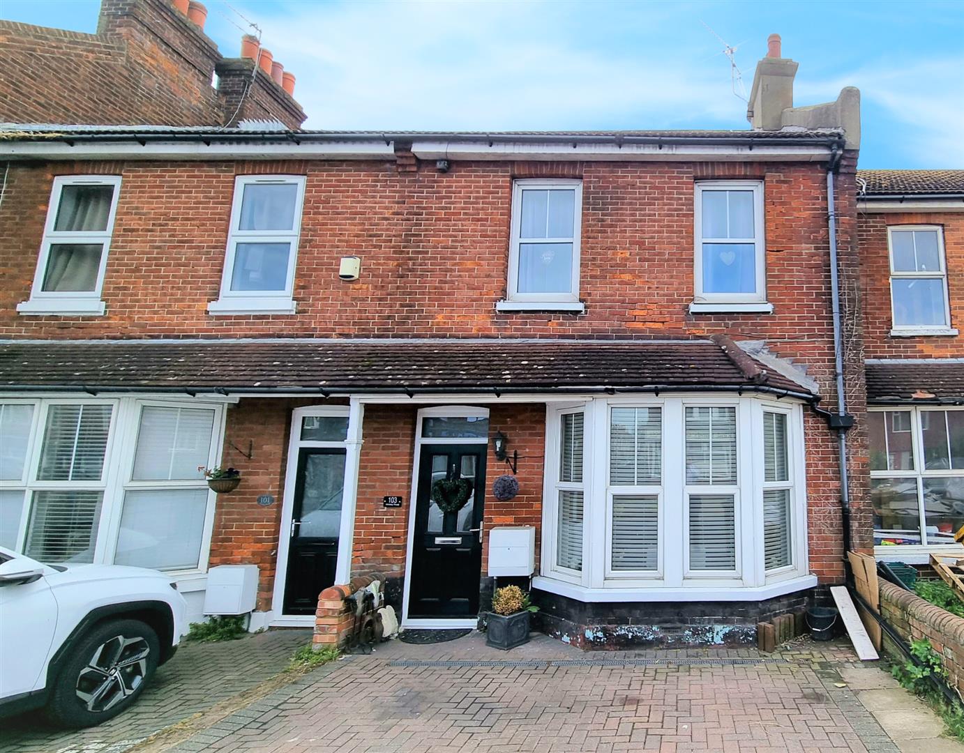 Properties For Sale/ Rent Hastings, Bexhill, Eastbourne